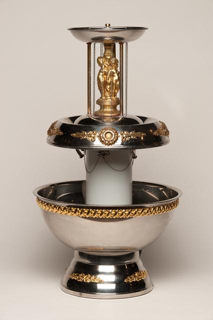 Fountain, Gold And Silver 3 Or 5 Gal.  - 50th Anniversary Items