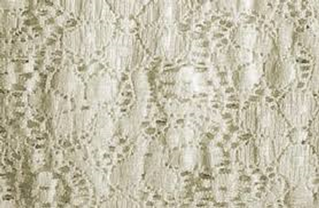 Ivory Lace - 90" Round Table Linen