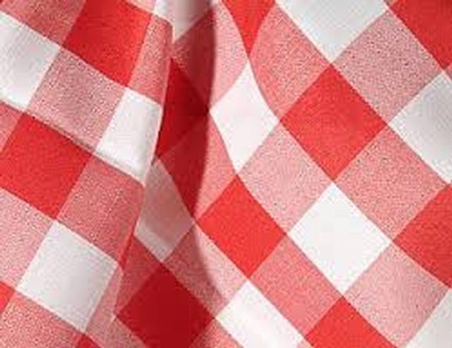 Gingham Red and White Check - 90" Round Table Linen