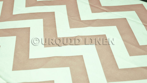 Chevron Lamour Brown / White 18" x 108"